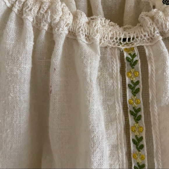 Vintage Ruffle Top - Picture 2 of 6